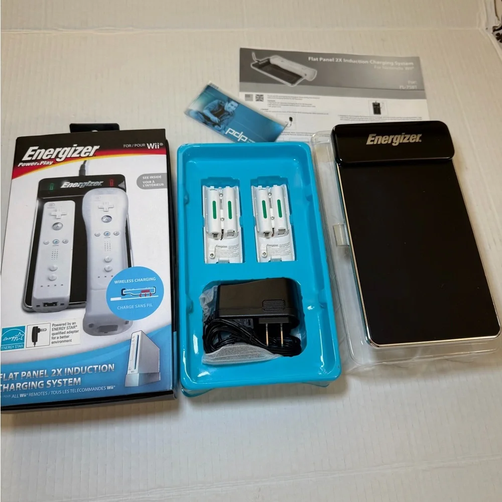 Energizer Flat Panel 2X Induction Charger Nintendo Wii Remotes NEW Open Box